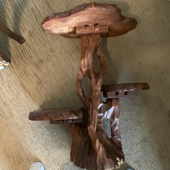 Beautiful custom3 level side table hand carved Burch wood stump. 80 years old. - Picture 11 of 14